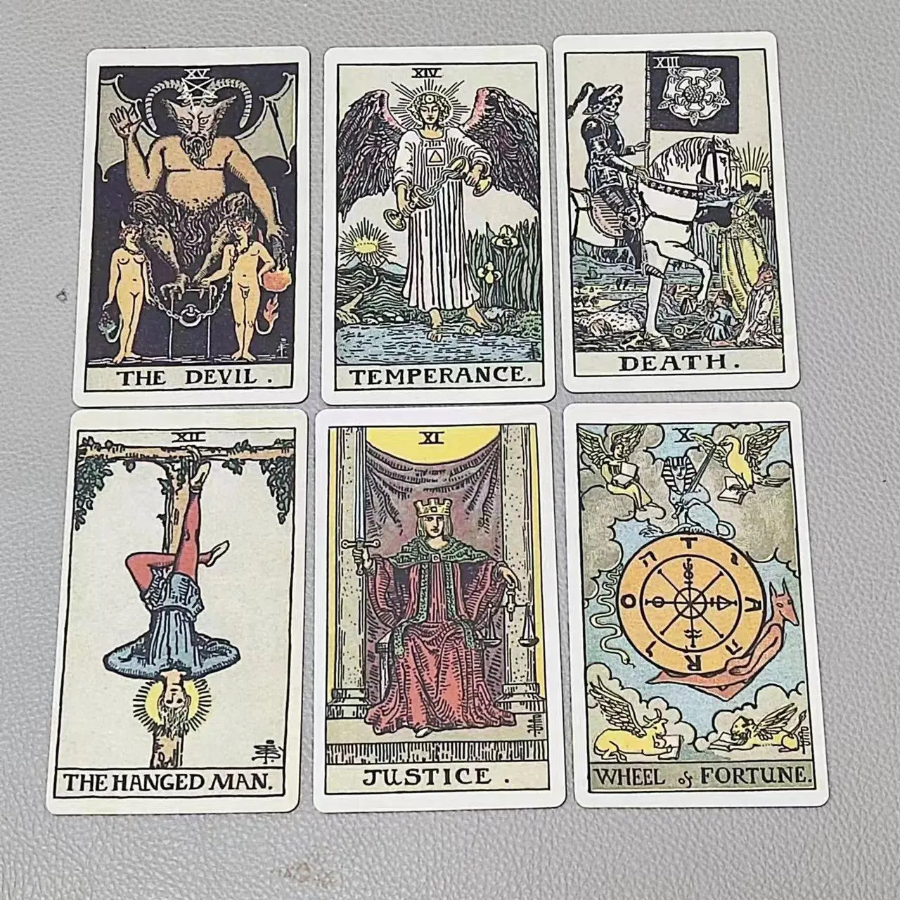 초보자용 가이드북 포함 클래식 타로 78 장, 10.3 - Tarot Cards Deck With Guidebook 리뷰 및 가격